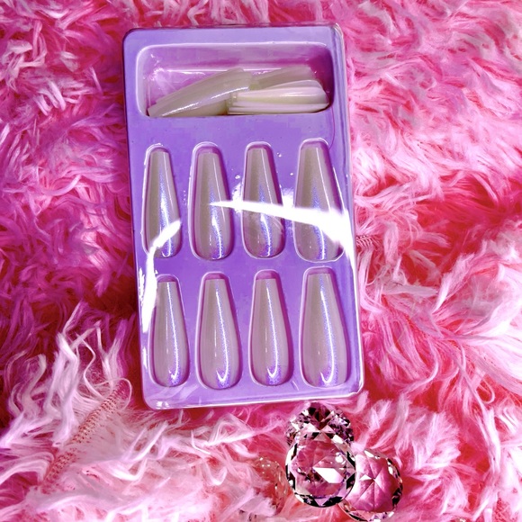 Pearly Whites Set - Picture 1 of 2